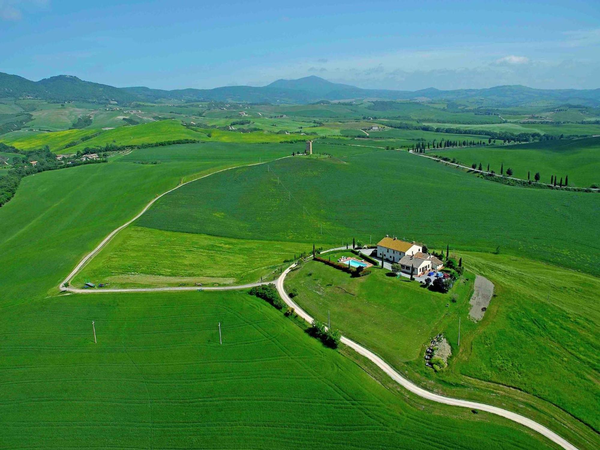 Modern Farmhouse In Pienza With Pool Eksteriør bilde